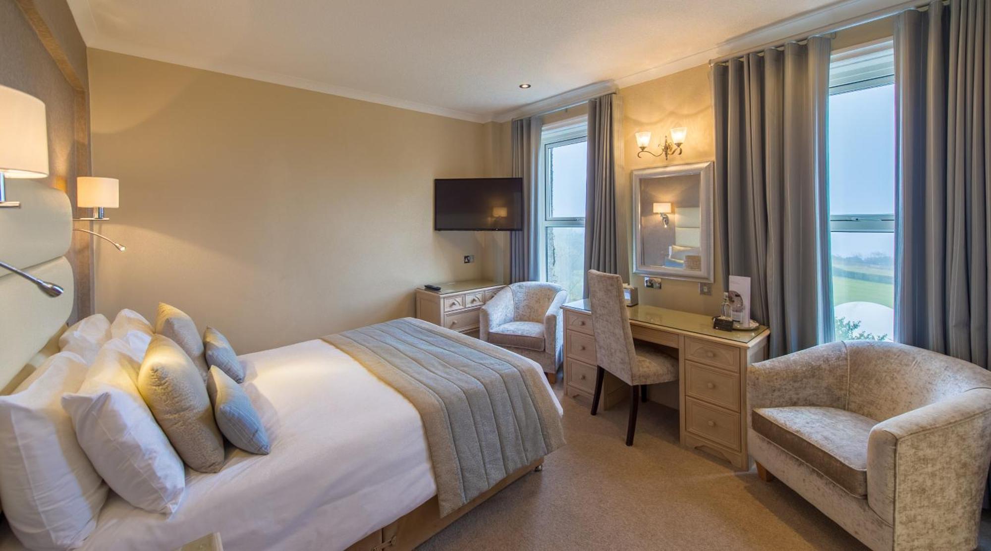 The Carlyon Bay Hotel And Spa 세인트오스틀 외부 사진